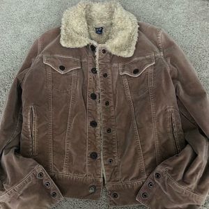 Vintage Gap Sherpa lined corduroy jacket / coat